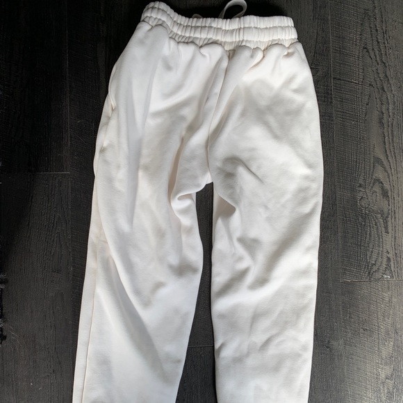 fabletics Go-To Sweatpants - Picture 5 of 5